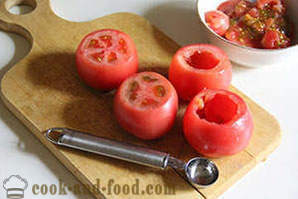 Täidetud tomatid muna ja juustuga