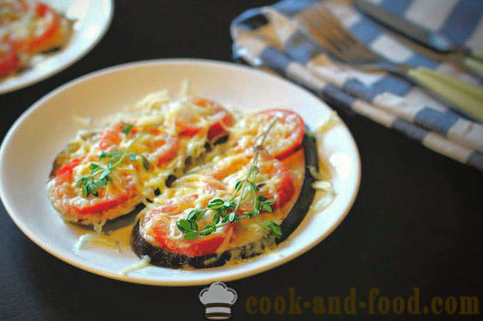 Küpsetatud baklažaan tomati ja juustuga