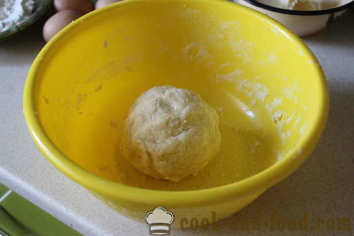 Pirnipirukas tainas - kuidas küpsetada kooki pirne, vanillikaste ja sufleekook ahjus koos samm-sammult retsept fotod