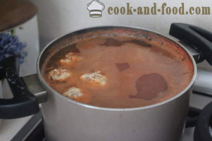 Simple punane läätse supp lihapallid ja tomat - kuidas kokk supp punane läätsed, mille samm-sammult retsept fotod