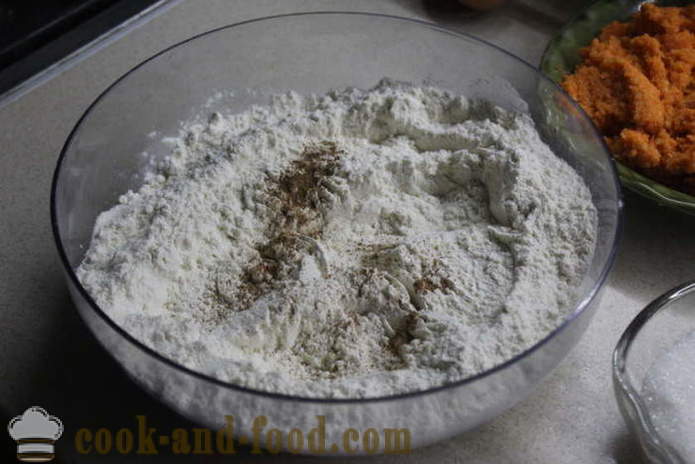 Lihtne kook porgandid ja mooniseemneid - kuidas küpsetada porgandikook ahjus koos samm-sammult retsept fotod