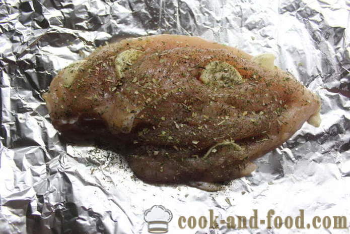Küpsetatud kanafilee mee, küüslaugu ja vürtsid - kuidas kokk kana rinnad ahjus koos samm-sammult retsept fotod
