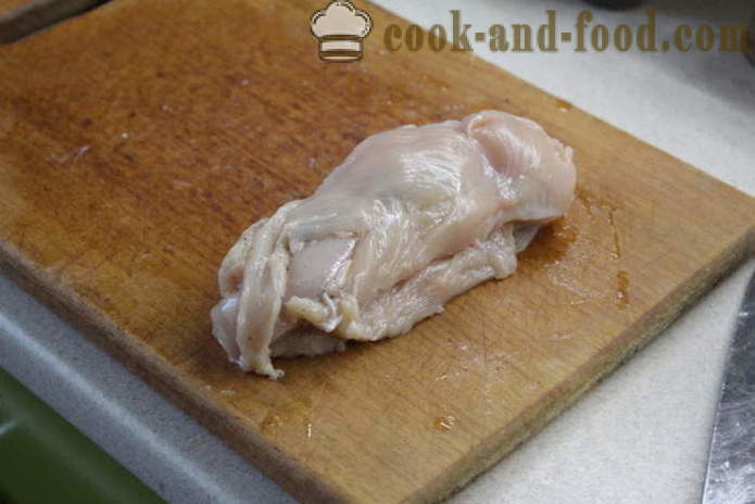 Küpsetatud kana rulli ahjus - nagu küpsetatud kana rulli ahjus fooliumis koos samm-sammult retsept fotod