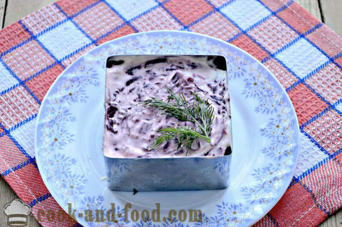 Kilu salat köögiviljade all kasukas - kuidas teha salat all kasukas alates kilu, samm-sammult retsept fotod