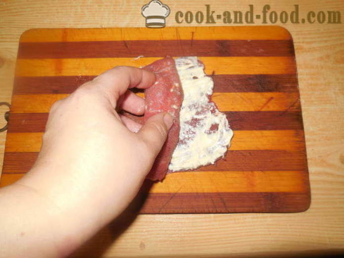 Liha sõrmed täidisega ahjus - kuidas teha liha sealiha sõrmed, samm-sammult retsept fotod