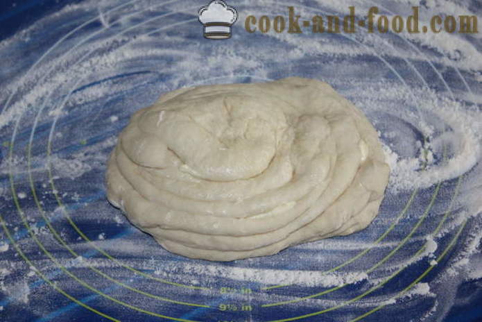 Cake pärmi lehttaignast täidisega kana ja kartulid - kuidas küpsetada pirukas kana ja kartulid ahju, kus samm-sammult retsept fotod