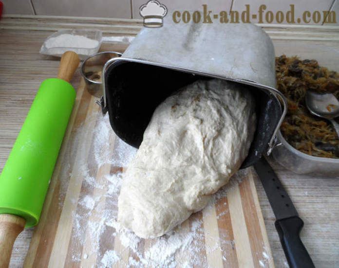 Pärmi kook Honeycomb - kuidas küpsetada kooki pärmi tainas, samm-sammult retsept fotod