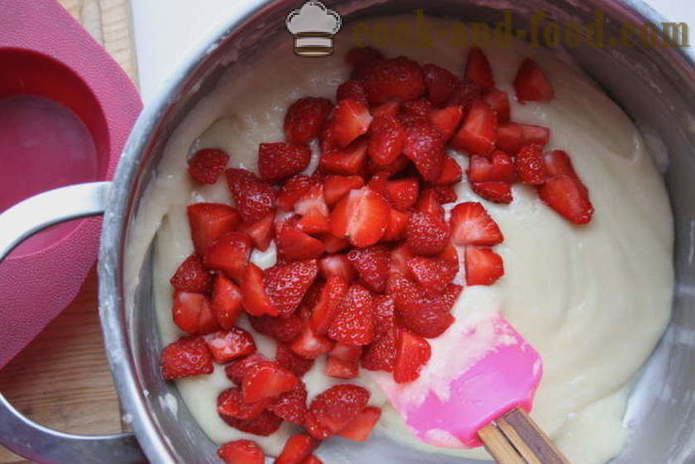 Omatehtud muffinseid jogurt maasikatega - kuidas kokk kuklid silikoonist hallitusseened, samm-sammult retsept fotod