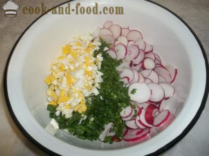Maitsev salat redis muna ja rohelise sibulaga - kuidas valmistada salat redis, samm-sammult retsept fotod