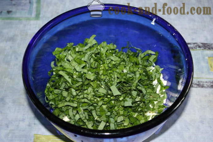 Maitsev salat karulauk - kuidas valmistada salat küüslaugu ja munaga hapukoore, samm-sammult retsept fotod
