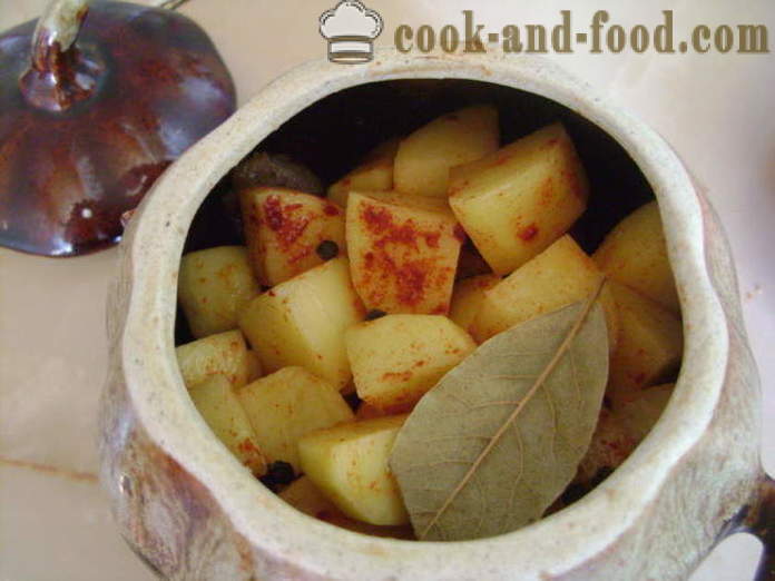 Mooritud liha ja kartuleid ahjus - kuidas kokk kartuleid pott liha, samm-sammult retsept fotod