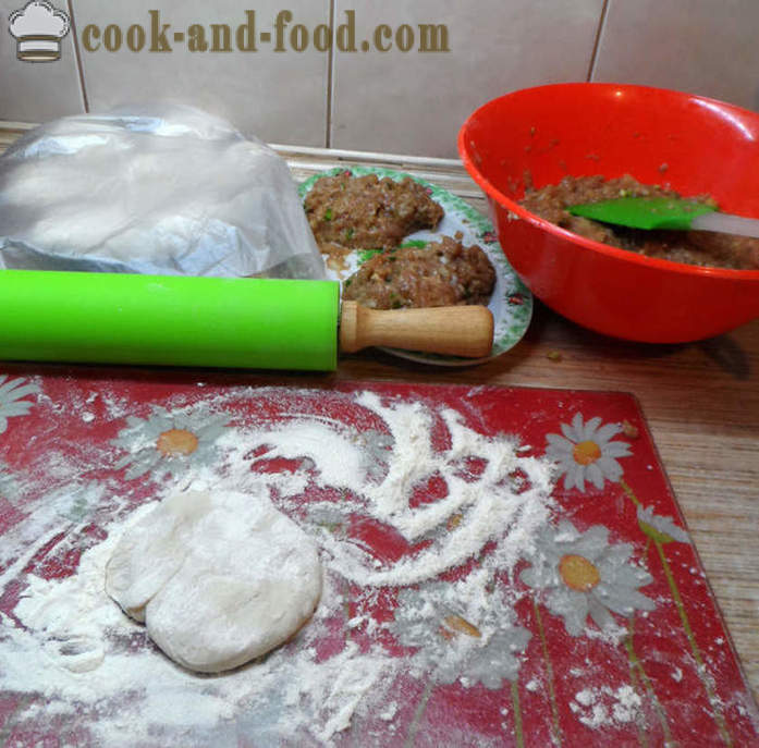 Hiina puff koogid liha ja sibul - kuidas kokk Hiina kook, samm-sammult retsept fotod