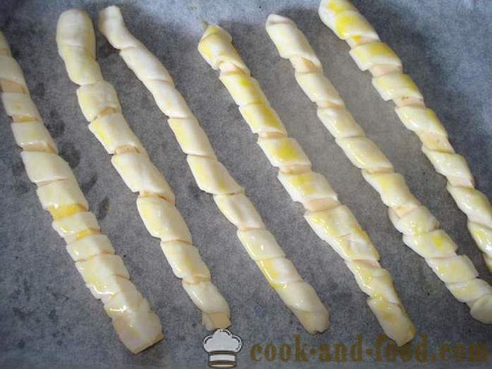 Omatehtud juustu lehttaigna pulgad õlu - kuidas kokk juustukangid kodus, samm-sammult retsept fotod