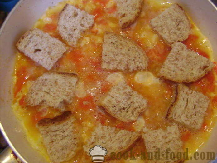 Segipaisatud Itaalia - kuidas kokk munapuder tomatid, juust ja leib, mille samm-sammult retsept fotod