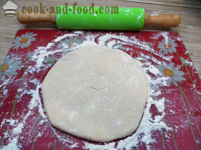 Khachapuri sisse Imereti juust - kuidas teha tortillasid juustu pannil, samm-sammult retsept fotod