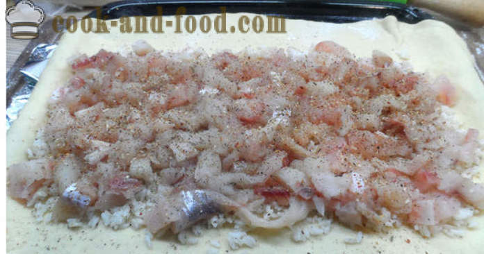 Pärmi kook kala ja riisi ja värske kala - kuidas kokk pirukas kala ahjus, kus samm-sammult retsept fotod