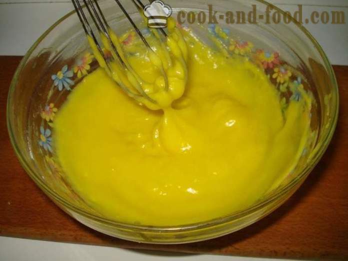 Vanillikaste mikrolaineahjus - kuidas kokk vanillikaste kohta munakollased, samm-sammult retsept fotod