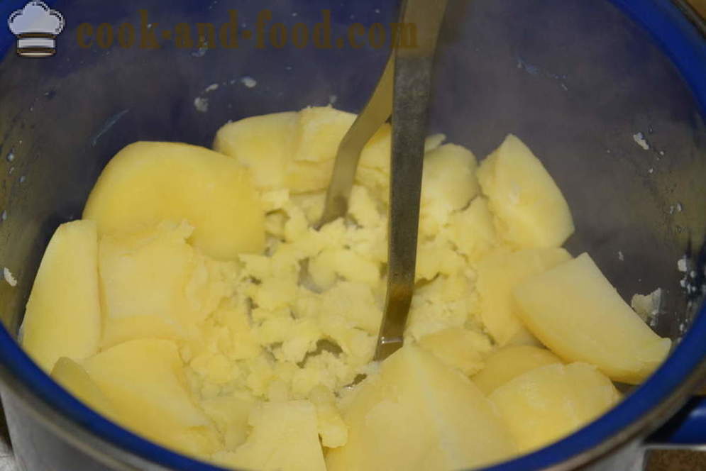 Kartuli krutoonidega ja salaami - kuidas teha suppi kartuli, samm-sammult retsept fotod