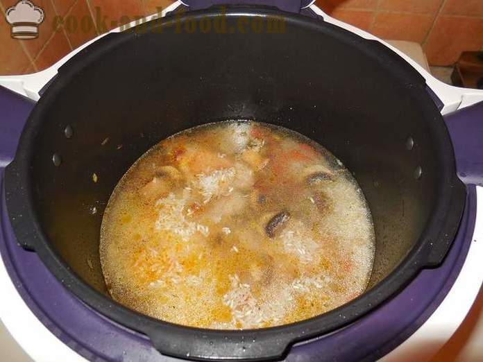 Rice kana ja seentega multivarka või kuidas kokk risotto sisse multivarka, samm-sammult retsept fotod.