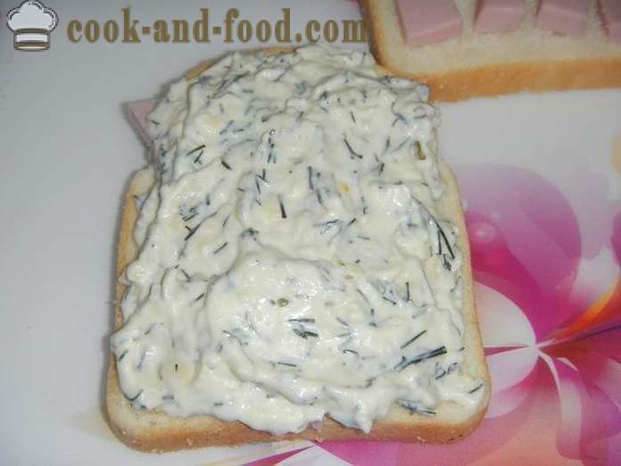 Lihtne retseptid kuuma võileibu juustu ja vorsti kiirustades