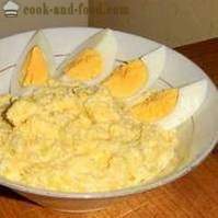 Maitsvad külma tassi puhkus tabelis: juust, küüslauk, muna, majonees - milline võiks olla lihtsam (retsepti foto)