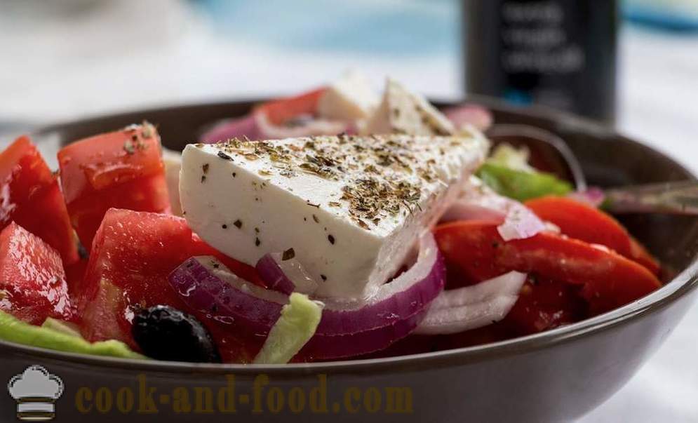 Kuidas valmistada maitseained Kreeka salat - video retseptid kodus