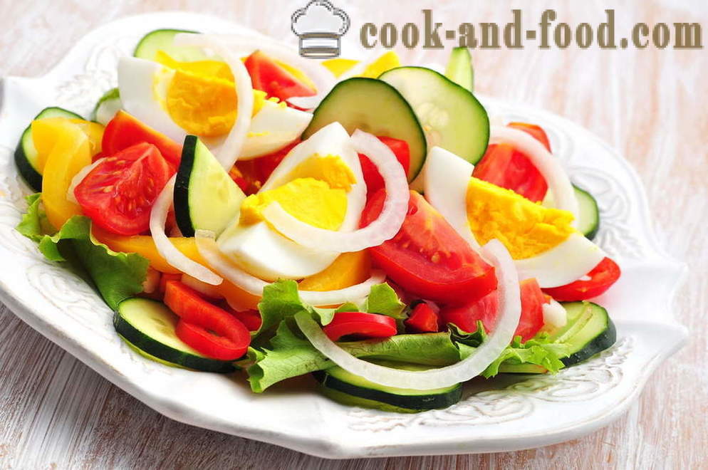 Serveeri lauas salat tomatite, kurkide ja munad - video retseptid kodus